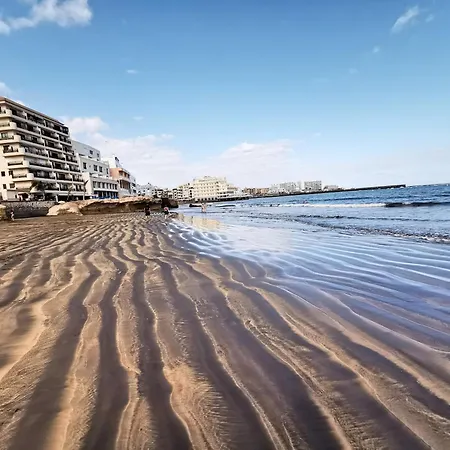 Home2book Cozy & Bright El Medano, Pool & Terrace Апартаменты