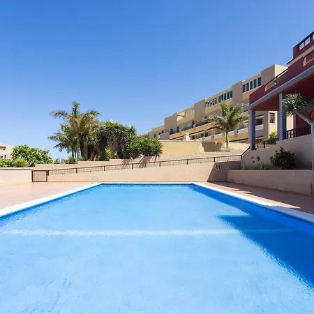 Home2book Sunny Getaway, Terrace & Pool 엘메다노