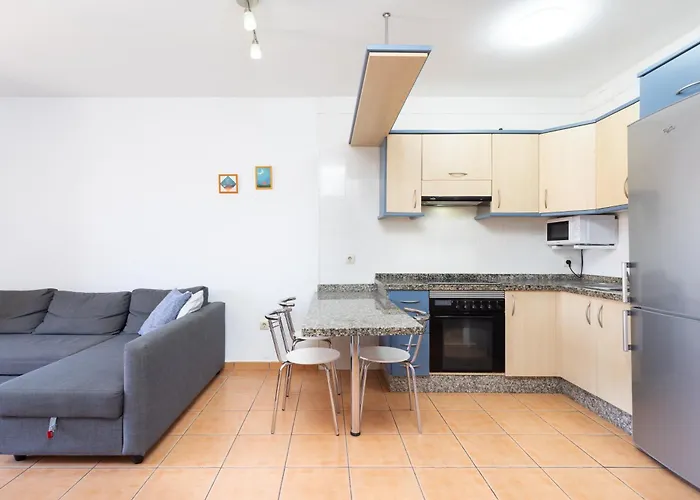 Home2book Sunny Getaway, Terrace & Pool * 엘메다노