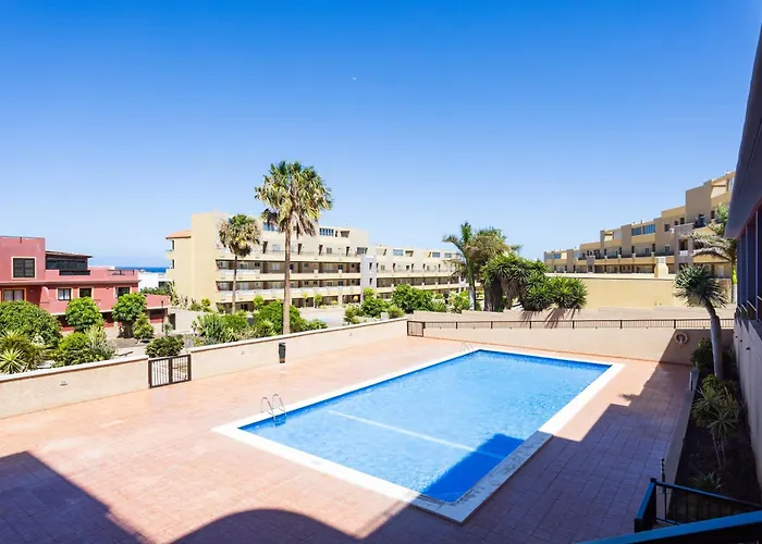 아파트 Home2book Sunny Getaway, Terrace & Pool 엘메다노